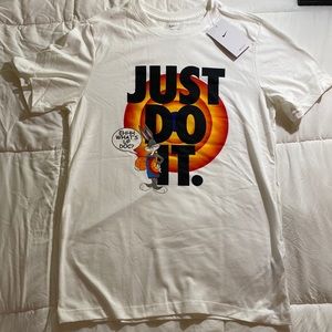 ✅NWT - Nike JUST DO IT - BUGS BUNNY - TOONE SQUAD- ehhhh what’s up doc? Tee.